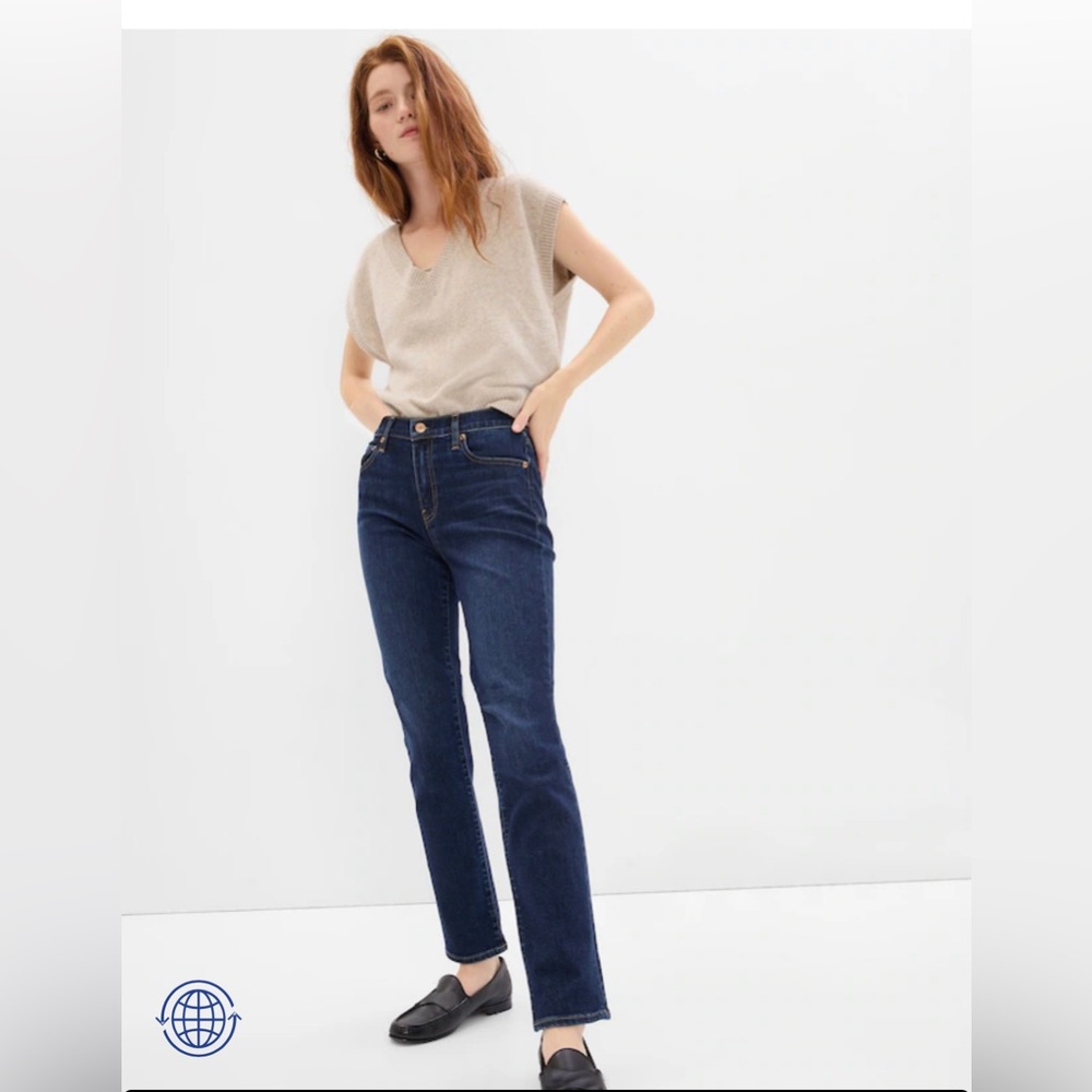Gap denim Mid Rise Classic Straight Jeans with Washwell 2/26R Perfect condition.